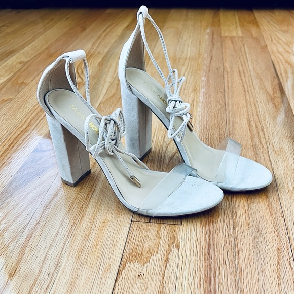 Fashion Nova Heels women’s size 8.5 - Picture 3 of 5